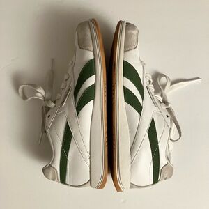 Vintage leather Reebok sneakers